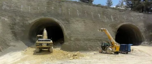 Zeci de metri de tuneluri pentru calea ferată au fost săpați în direcția greșită, în Israel