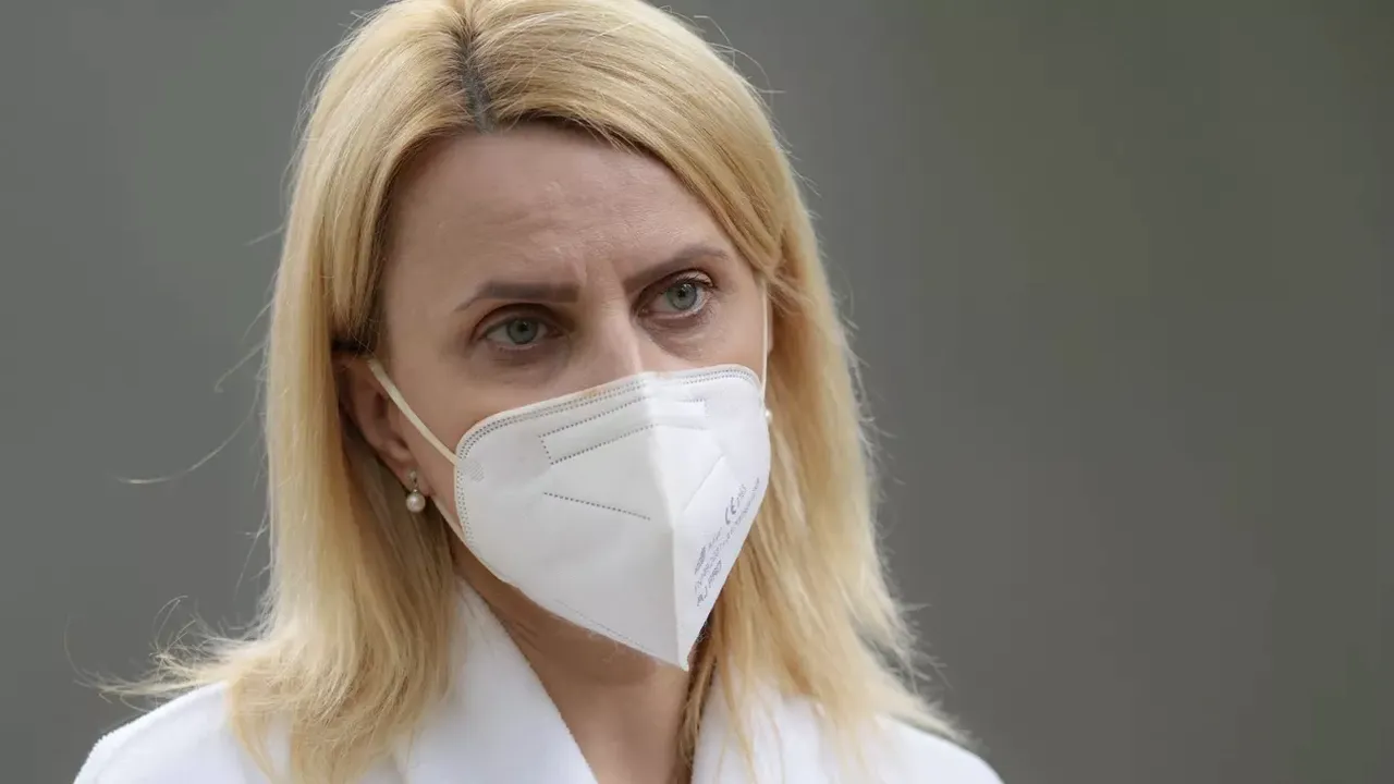 Beatrice Mahler avertizează că numărul cazurilor severe de Covid e în creștere: Secția de la „Marius Nasta” a avut paturile ocupate la capacitate maximă. Și numărul de pacienți de la ATI a fost mare