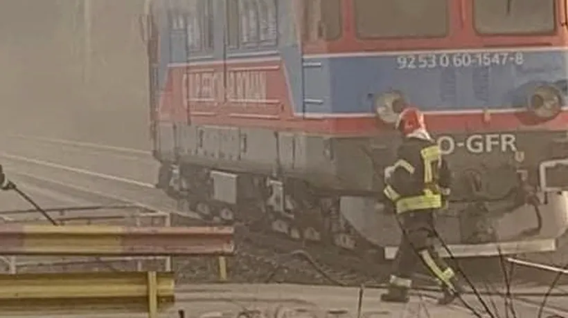 O locomotivă care a luat foc pe raza localităţii Brazi a blocat traficul feroviar ore în șir