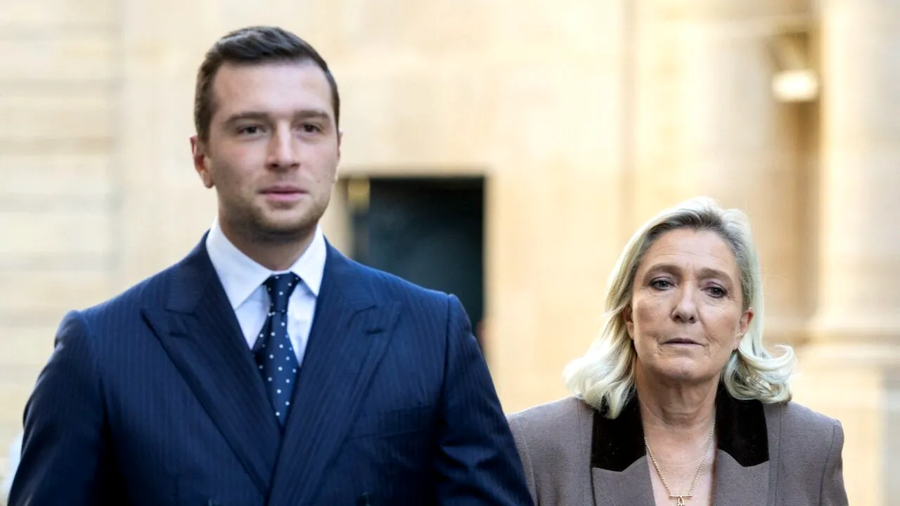 Marine Le Pen insistă pentru organizarea unor noi alegeri în FRANȚA/ „Dacă poporul ne vrea, îl vom trimite pe JORDAN BARDELLA”