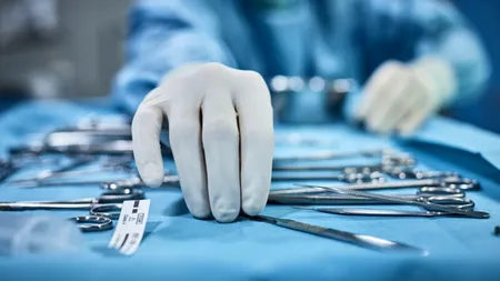 Anchetă a procurorilor la o clinică din Capitală, într-un dosar de trafic de organe. Ar fi importat ilegal cornee din Italia