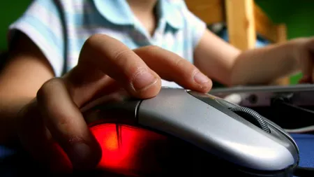 Mai mult de jumătate dintre copiii din România au fost vizați de conținut periculos pe internet, în 2014