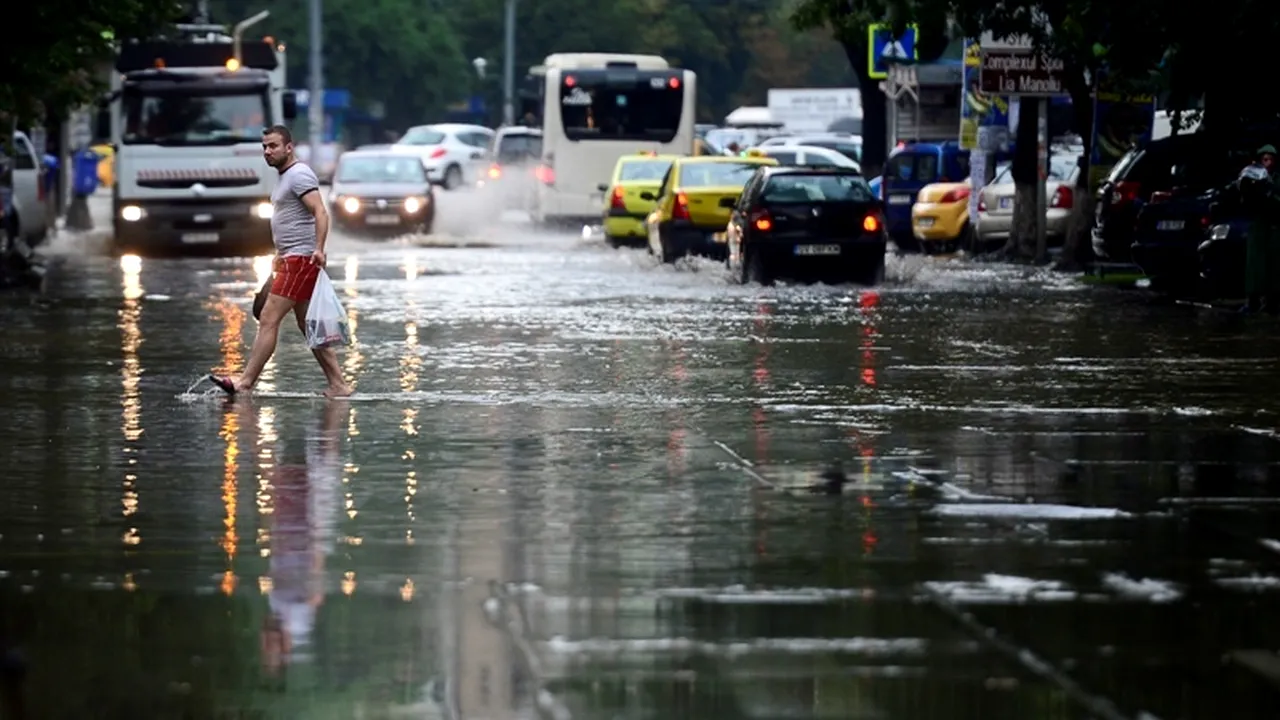 Cod galben de furtună în București și în cinci județe
