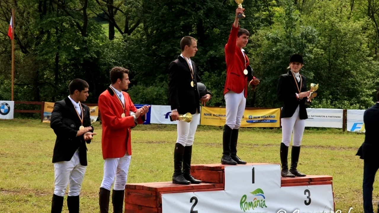 Peste 70 de concurenți din 19 țări și peste 3000 mii de oameni au participat la Transylvania Horse Show 2013
