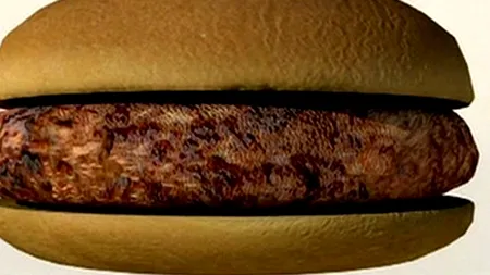 Primul burger in vitro din lume, de 250.000 de euro, a fost degustat luni