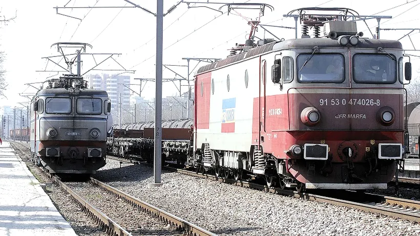 Circulația feroviară este întreruptă în Mehedinți, după ce un marfar a rămas blocat pe calea ferată