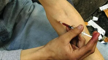 Ce se întâmplă cu toxicomanii care se droghează prin injectare
