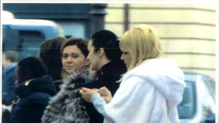 Șefa DIICOT, Alina Bica, și Elena Udrea au fost fotografiate împreună la Paris, la shopping. Udrea acuză SIE: „Mă bat cu serviciile secrete. Am fost cu două prietene, într-un weekend privat de Valentine`s Day