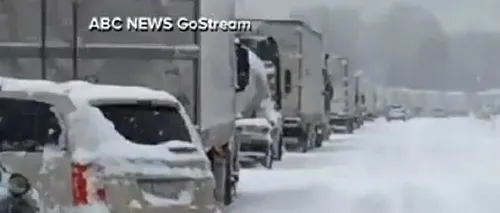 Garda Națională a SUA a intervenit pe o autostradă din statul american Kentucky pentru a salva sute de persoane blocate în mașini