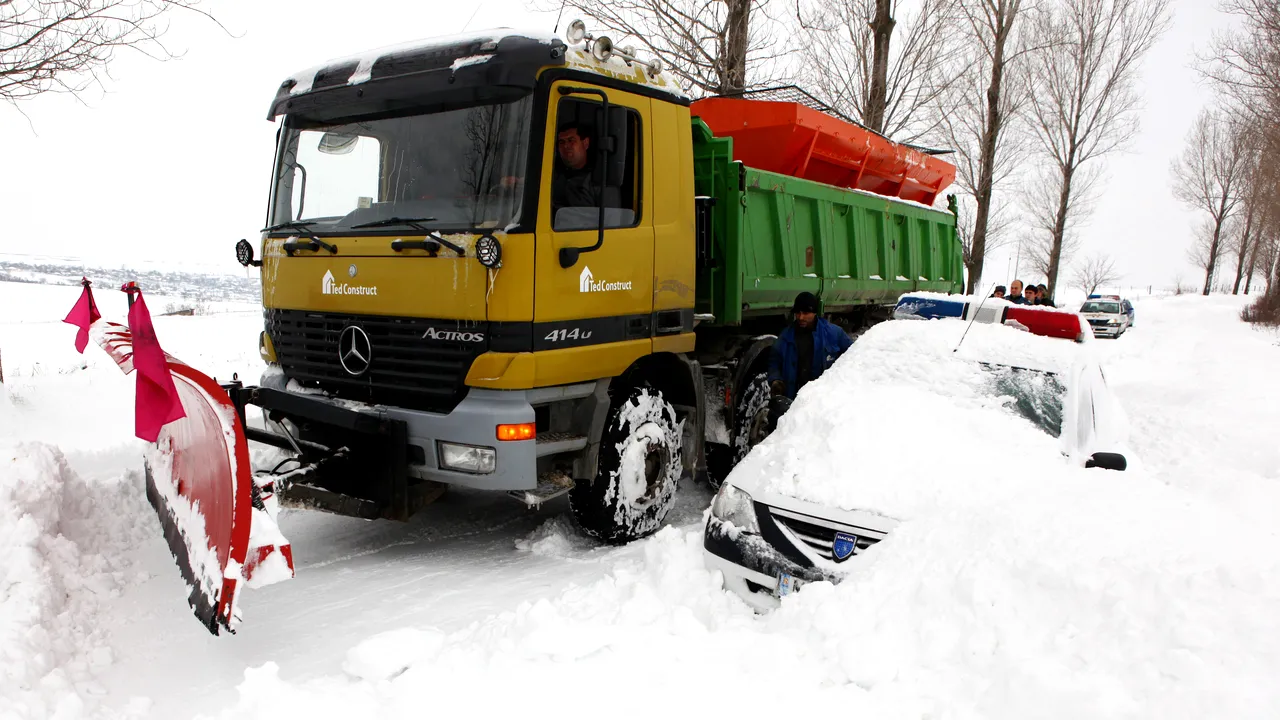 România, în plină IARNĂ. Probleme MAJORE la contractele de deszăpezire