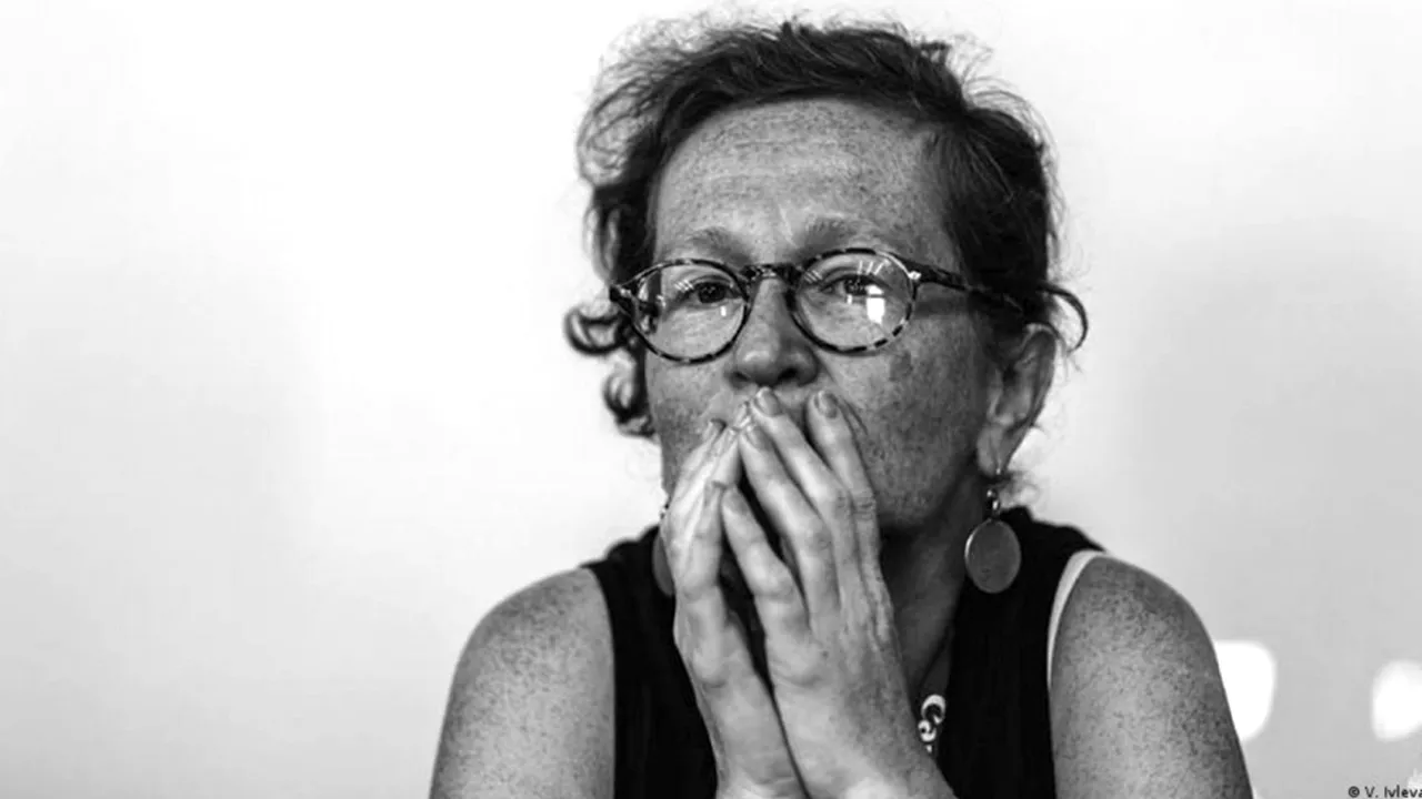 O cunoscută jurnalistă din Rusia s-a mutat în Ucraina: „Minunata cultură rusă nu i-a protejat pe ucraineni de ATROCITĂȚILE invadatorilor”