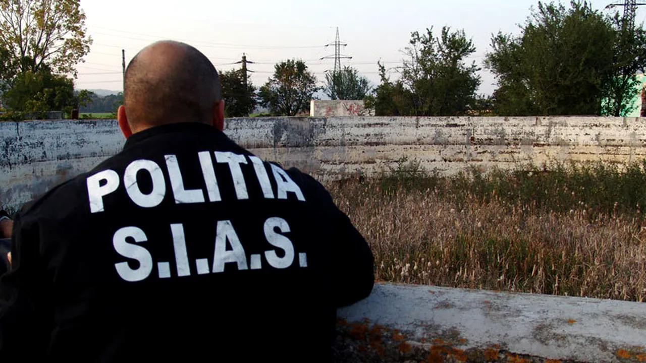 Fost profesor și fost ofițer MApN, suspectat că a violat opt copii, prins de polițiști după ce a fost recunoscut într-o înregistrare