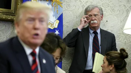 Fostul consilier pe securitate al lui Trump, devenit acum critic, a pledat vinovat pentru deținere ilegală de documente secrete