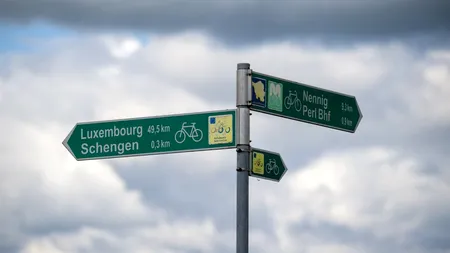 Uniunea Europeană amână pe termen nelimitat un sistem de amprente și date biometrice pentru turiștii din afara UE care intră în Schengen