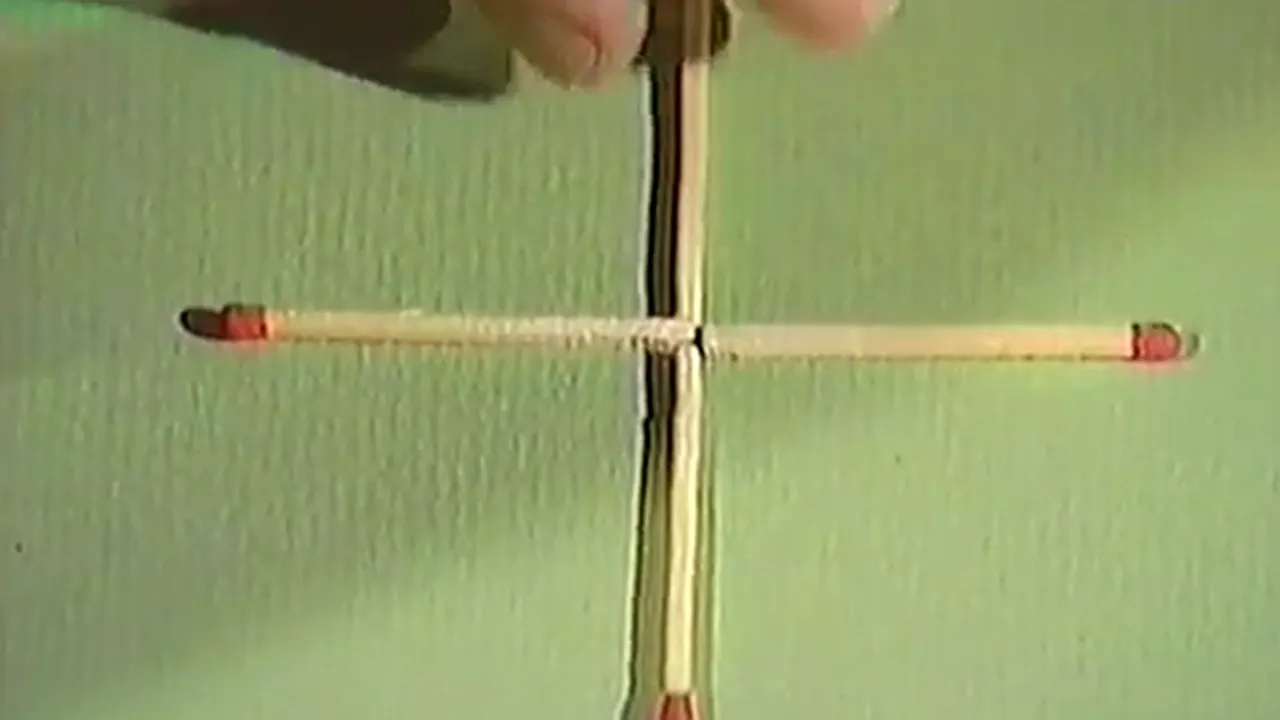 TEST. Mută un singur băț de chibrit ca să obții un PĂTRAT