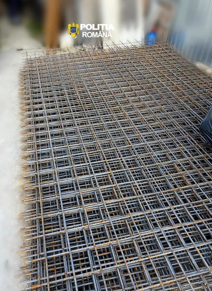 Percheziție cu bucluc. Ce au găsit polițiștii la cazările muncitorilor de la șantierul căii ferate Cluj-Oradea 
