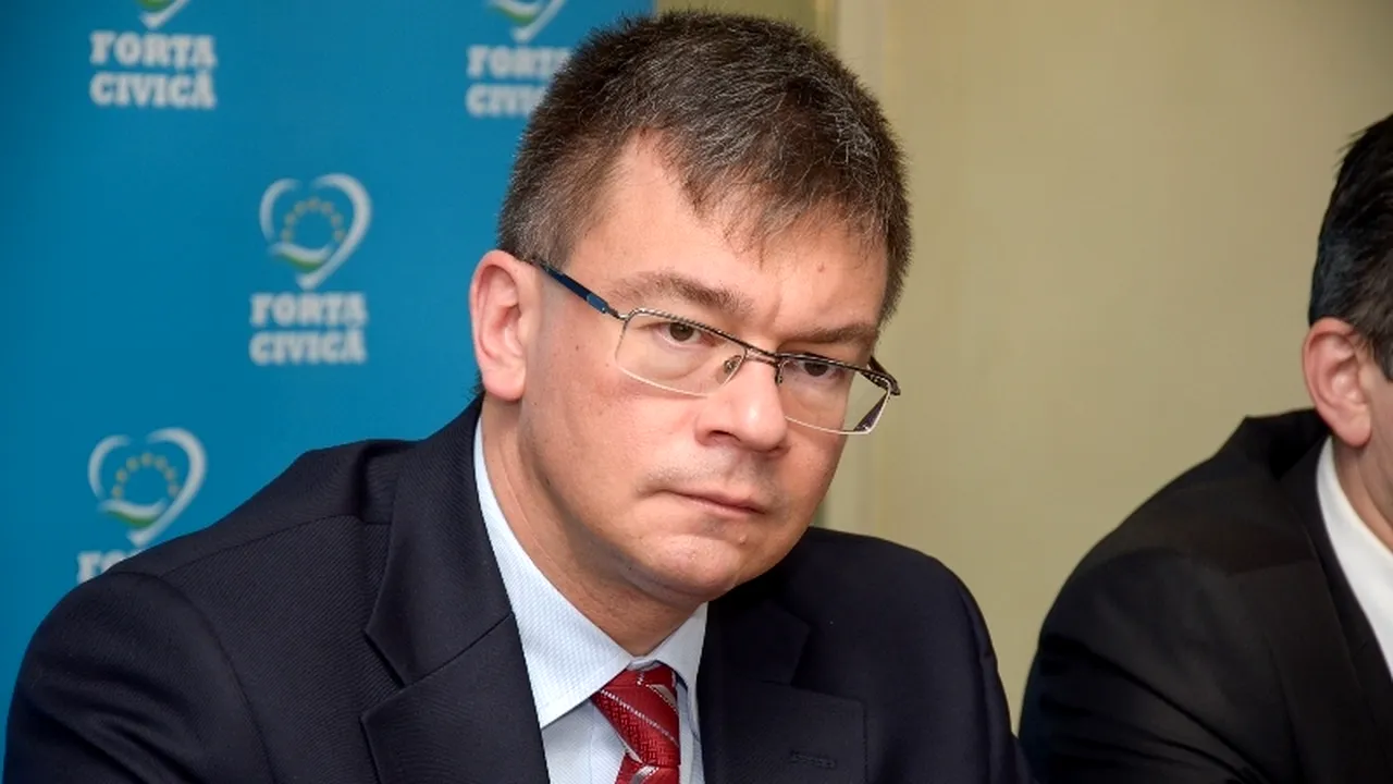 Mihai Răzvan Ungureanu se reîntoarce la șefia SIE