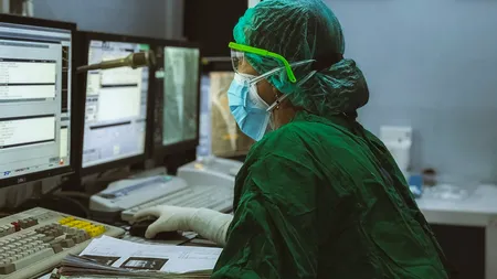 Caz de malarie la Iași. Un bărbat care a călătorit în Africa s-a întors infectat