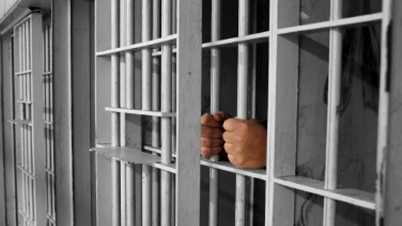 CORONAVIRUS. Pușcărie în spitalele Covid-19! Saloanele pacienților infectați cu SARS-CoV-2, închise cu zăvorul!