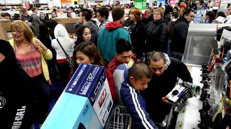 BLACK FRIDAY 2012. Care sunt termenii și condițiile impuse la cumpărarea produselor în VINEREA NEAGRĂ 2012 