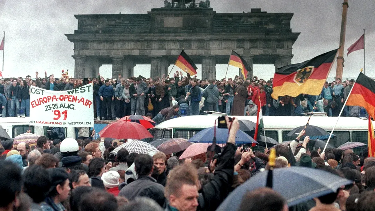 Proteste în Germania după ce AfD a câștigat alegerile regionale din Saxonia-Anhalt. Mii de oameni au ieșit în stradă la Berlin și Frankfurt