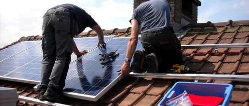 Panouri solare: Cum poți face ca fotovoltaicele tale să țină 50 de ani, în loc de 25