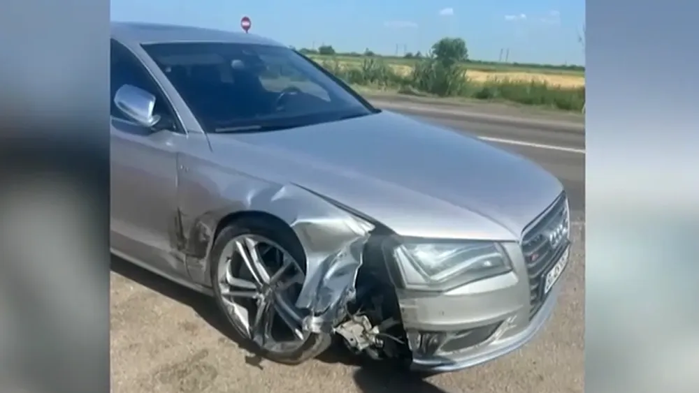 Un fost primar dintr-o comună buzoiană acuză un recidivist că l-a LOVIT intenționat cu mașina, în Prahova. La mijloc se află un conflict mai vechi
