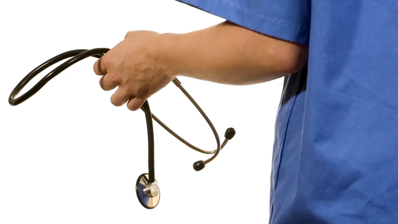 Anomalia din sănătate: de ce o simplă consultație costă 150 de lei la privat, când Casa de sănătate o evaluează la doar 20