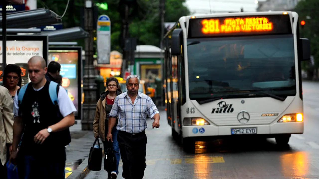 Pensionarii ar putea rămâne fără reduceri la transport, din cauza neplății arieratelor