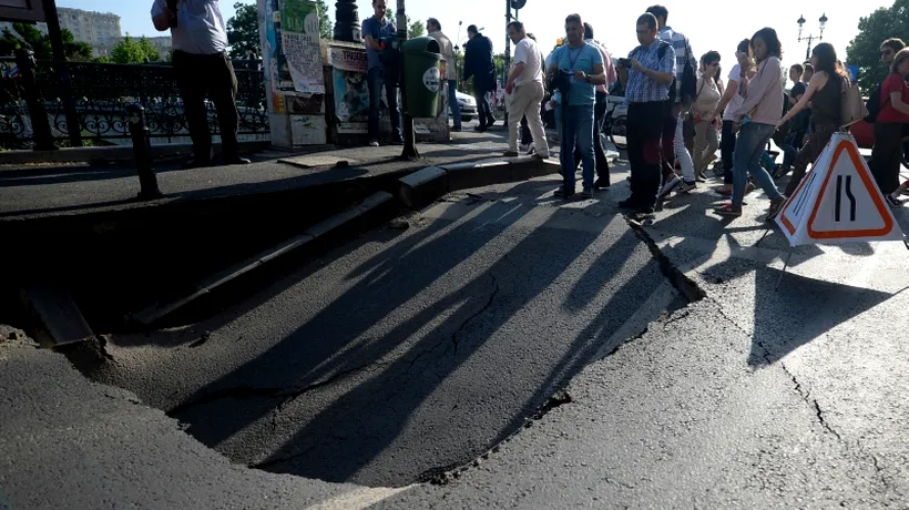 IMAGINILE ZILEI. Splaiul Independenței, SURPAT în dreptul Podului Izvor din Capitală