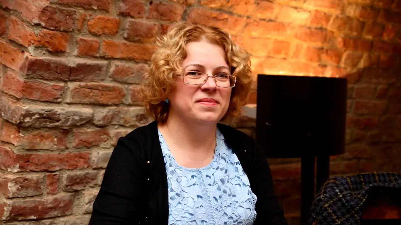 Alina Cosma, autor și editor: „În România, scrisul este doar o pasiune.”