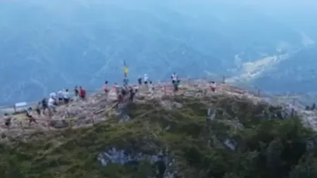 DISTRACȚIE maximă în minivacanta de Sfânta Maria. Sunt mii de turiști, în acest moment, la munte si la mare