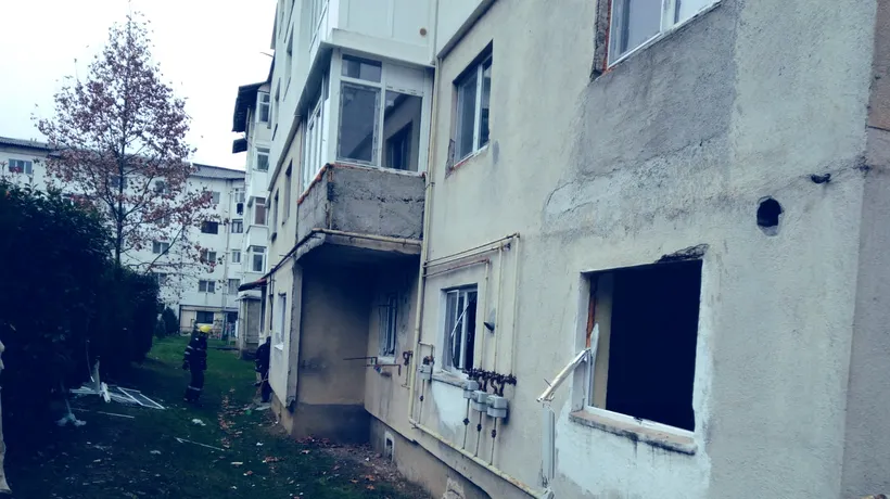 Explozie într-un bloc din Dâmbovița. O femeie a suferit arsuri, iar 12 locatari au fost evacuați