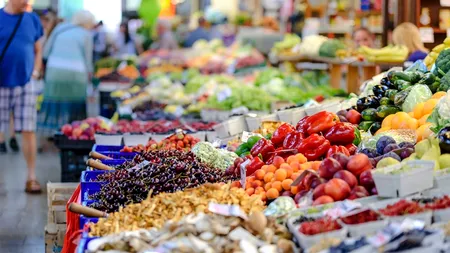 Cele 6 fructe pe care trebuie să le mănânci vara aceasta, potrivit experților în nutriție