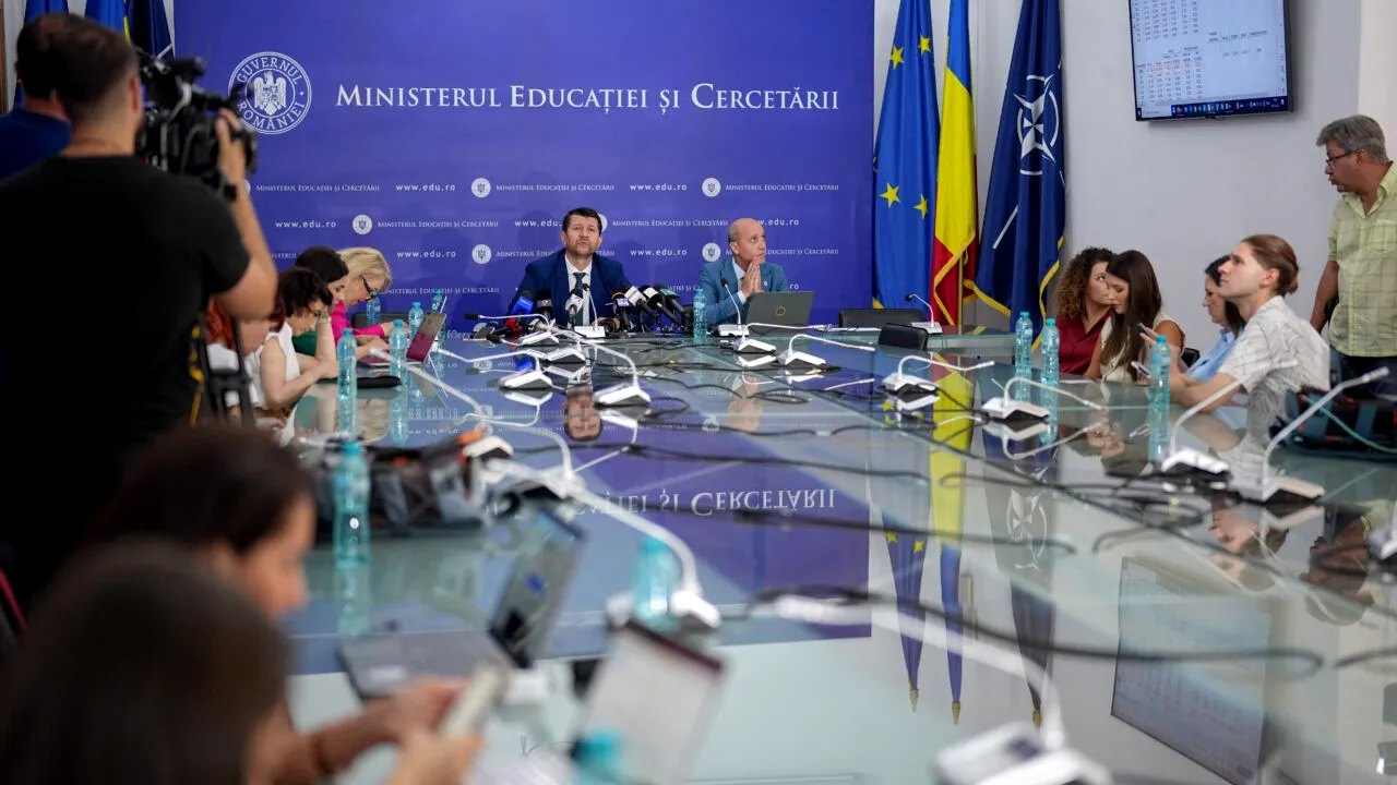 Ministerul Educației, în ALERTĂ după mesajele de amenințare primite de școli și spitale: „Siguranţa în şcoală trebuie să fie prioritară”