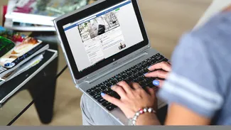 De ce se „mișcă greu” laptopul tău? Soluții la îndemână în 2026