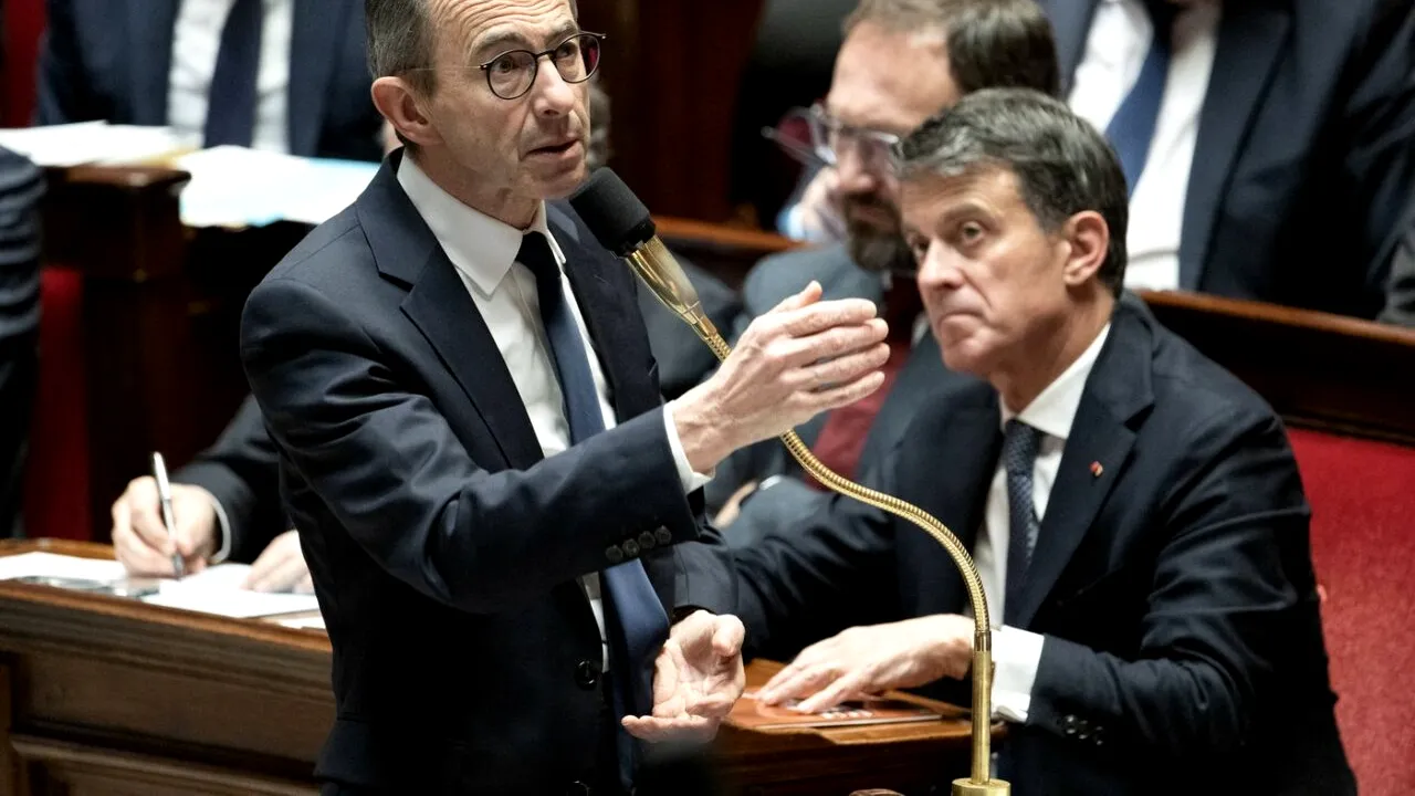 Domiciliul unui influencer algerian, percheziționat în urma unei semnalări pe platforma Pharos