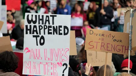 ATAC. Crima care poate declanșa războiul în America. Doi bărbați albi au ucis un alergător de culoare! Societatea civilă, revoltată! VIDEO