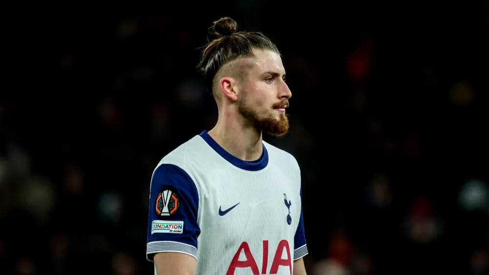 Cristi Chivu, mesaj categoric pentru Radu Drăgușin. Ce i-a spus înainte ca fundașul să bată palma cu Tottenham