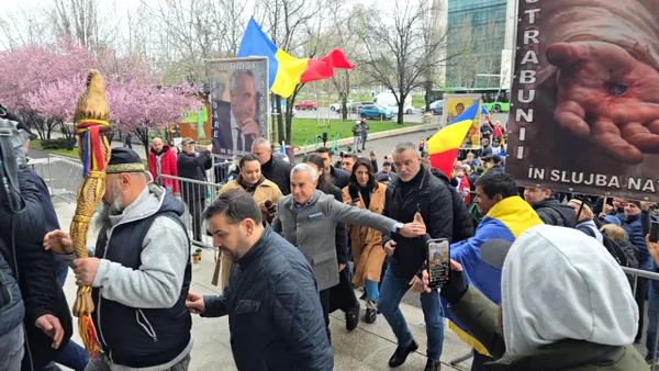 Călin Georgescu, la ieșirea de la Tribunalul București: ”O lume întreagă suferă din cauza prostiei unora”