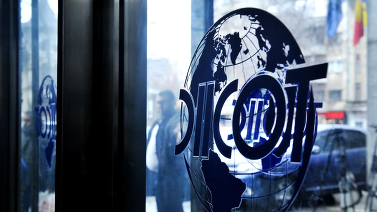 Descinderi DIICOT în București. Monede din aur de sute de mii de euro, găsite în urma perchezițiilor