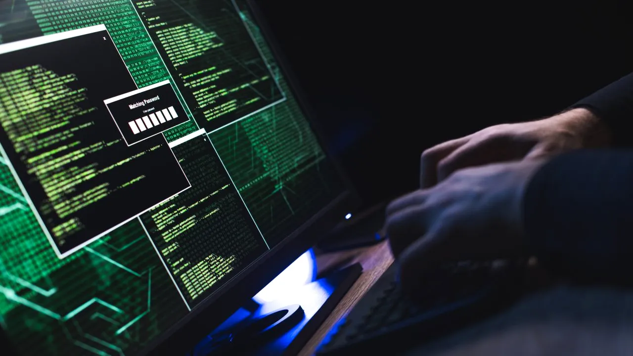 Avertisment DNSC: O nouă tentativă de fraudă online. Infractorii se folosesc de identitatea Dedeman