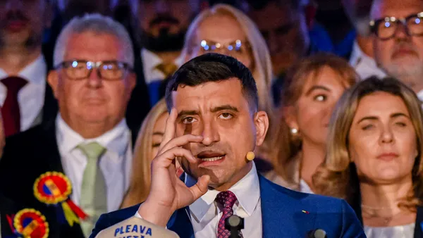 George Simion s-a întors în țară din Polonia. Maraton live pe Facebook și TikTok: „Le e frică de noi”