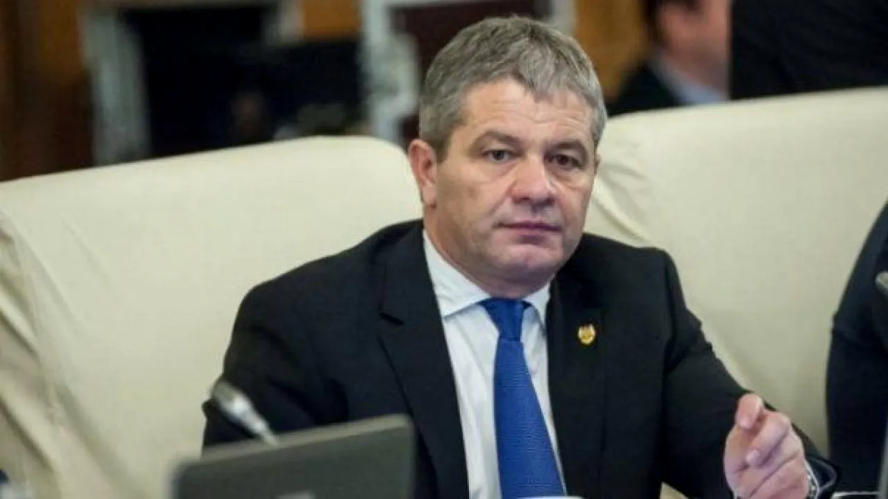 Florian Bodog, prima dată la DNA după ridicarea imunității. Ce acuzații i se aduc fostului ministru al Sănătății