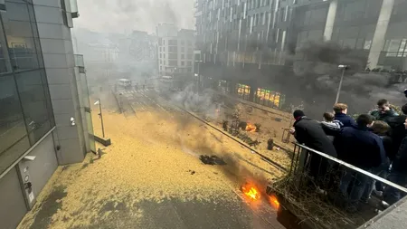 Fermierii continuă PROTESTELE în Bruxelles și Madrid /Miniștrii Agriculturii discută despre relaxarea reglementărilor la nivelul UE