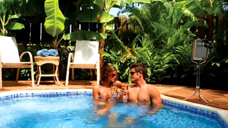 Ce ascund pliantele publicitare ale hotelurilor. GALERIE FOTO