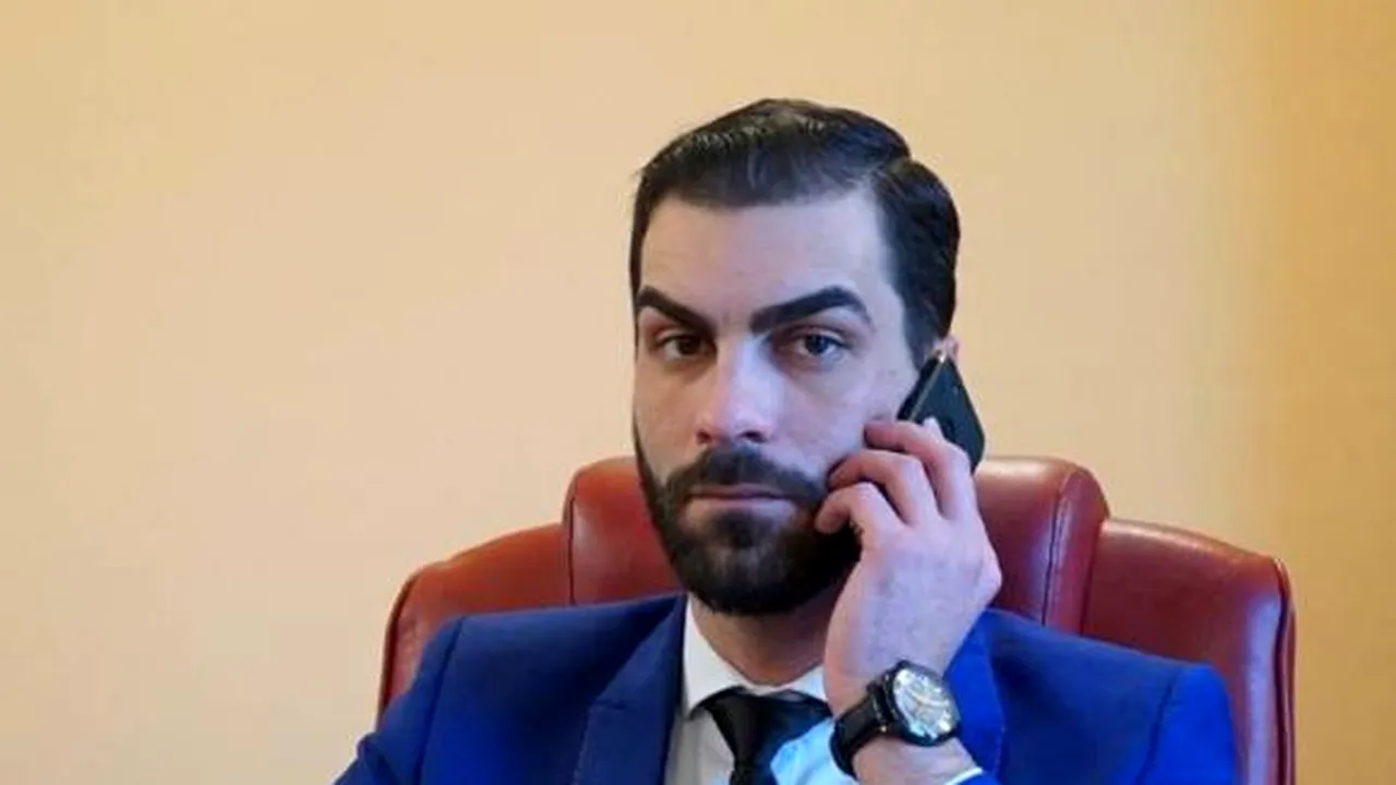 A spus că mamele care merg cu copiii la proteste merită UN GLONȚ ÎN CAP și acum își cere scuze. Gabriel Zamfir, directorul Filarmonicii Oltenia, NU demisionează