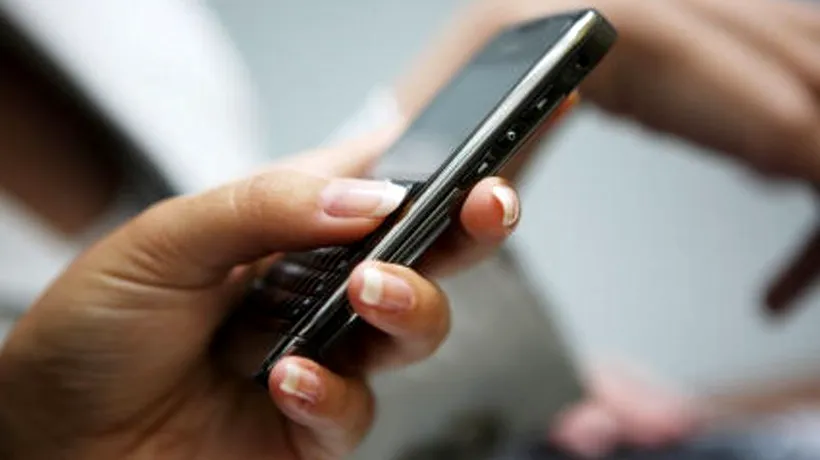 Serviciu de alertare prin SMS pentru românii care călătoresc în străinătate, lansat la MAE