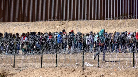 SUA: Sute de migranți au fost arestați ca urmare a noilor politici anti-imigrație ale lui Donald Trump