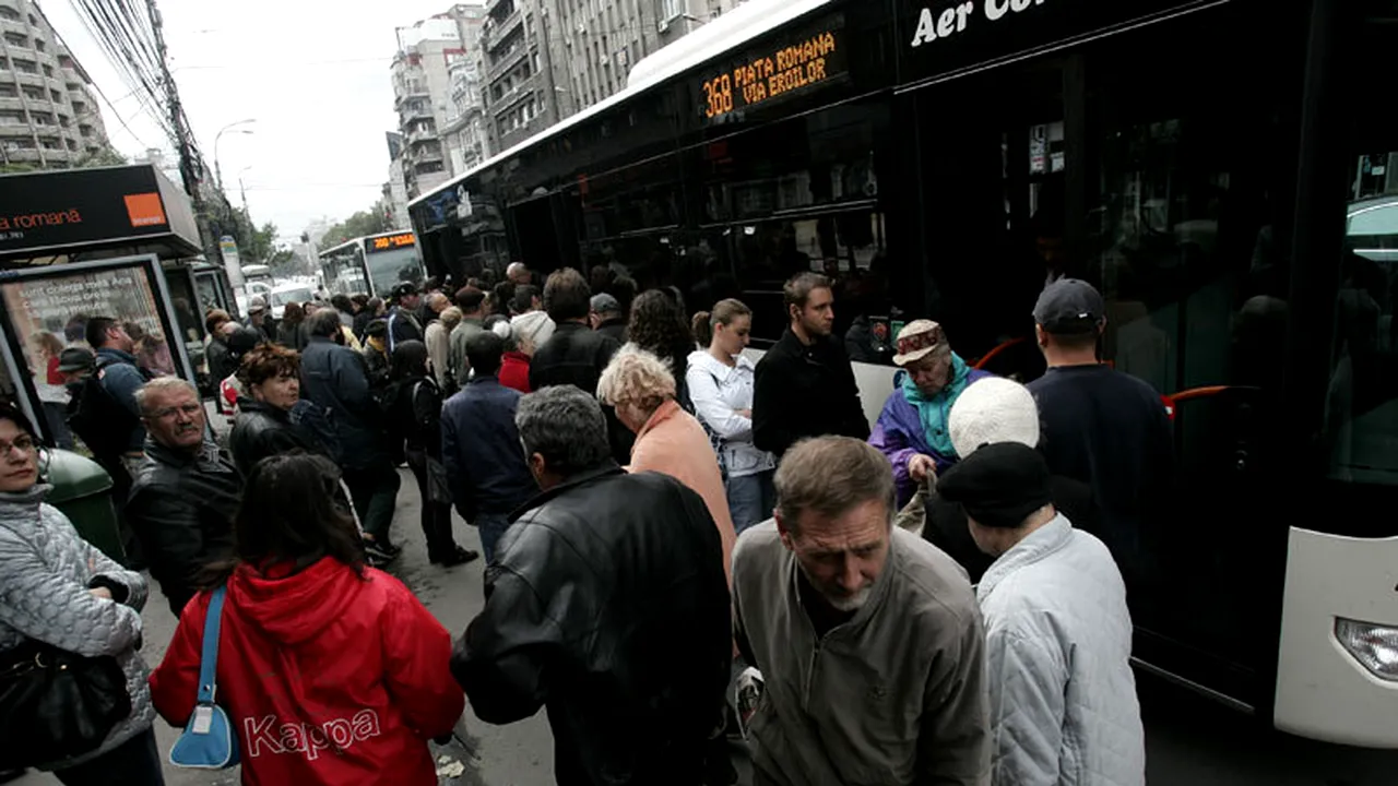 Sindicaliștii RATB amenință cu proteste dacă vor fi disponibilizați 4.500 de angajați